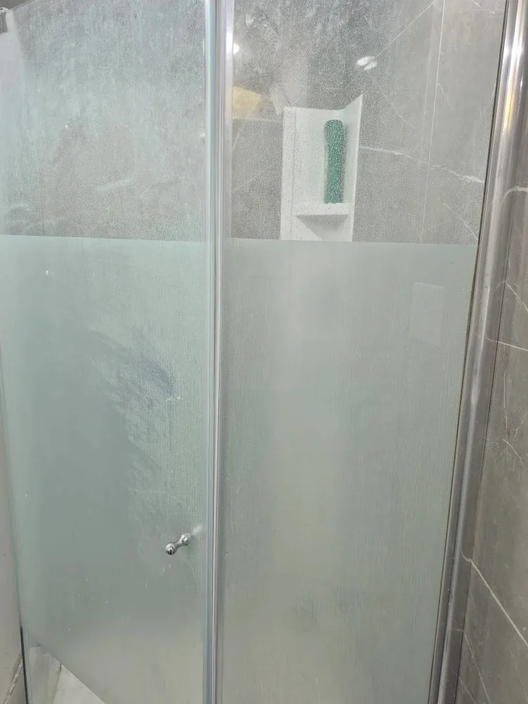 2 bedroom and 1.5 bathroom in basement for rent image indicator(4)