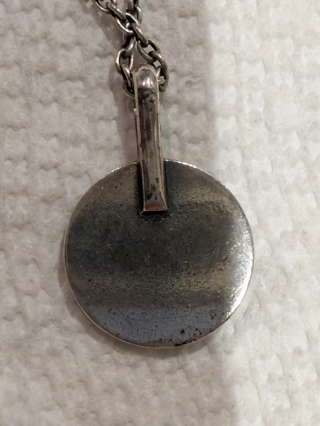 Handcrafted  1947 Silver Dime "Smiley" Pendant Necklace image indicator(6)