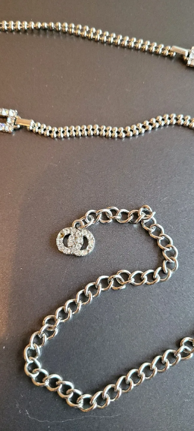 Chanel Silver-Tone Crystal Necklace image indicator(2)