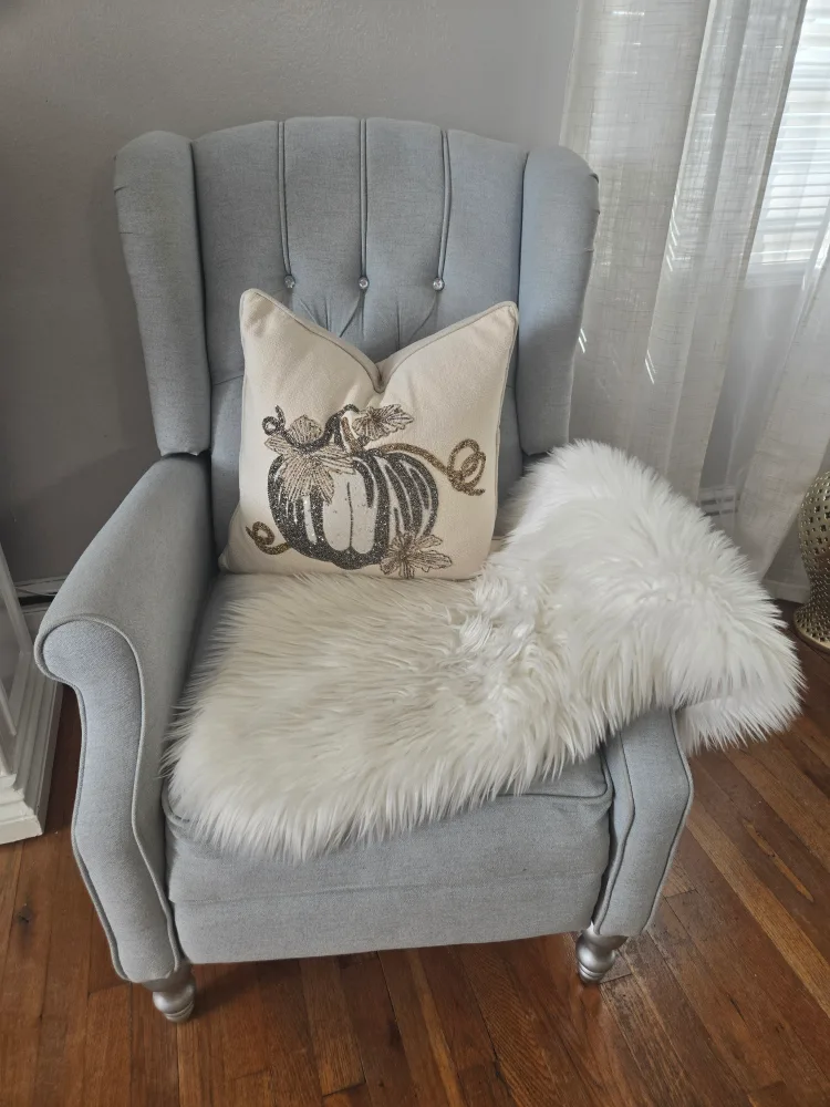 2 chairs Elizabeth Tufted Recliner, Light Blue image indicator(4)