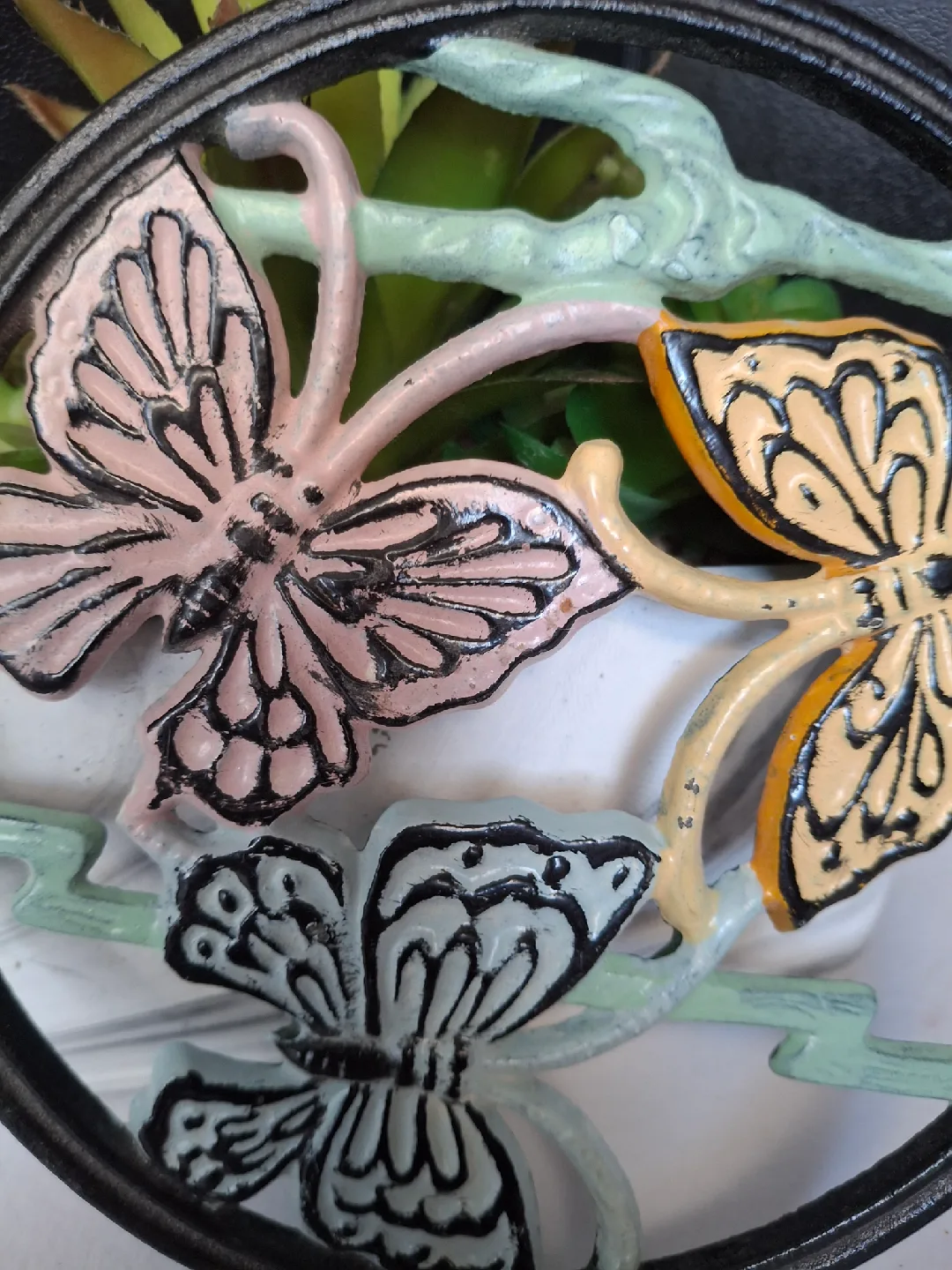 Butterfly Metal Trivet image indicator(4)