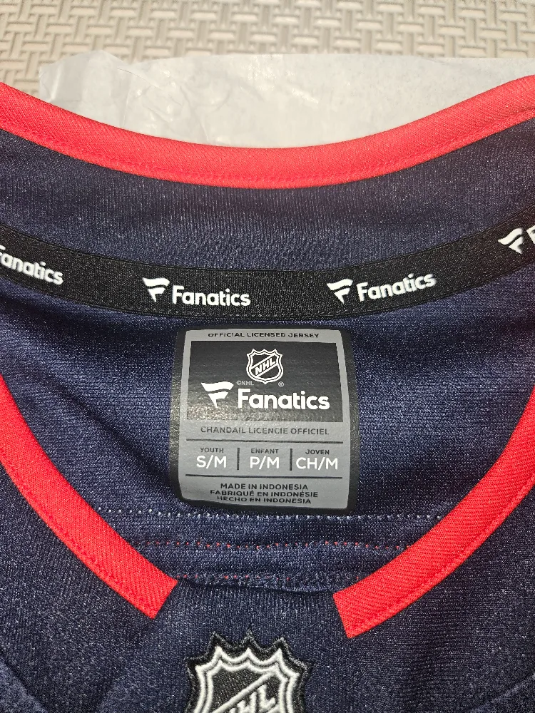 Fanatics NHL Columbus Blue Jackets Youth Jersey S/M image indicator(3)