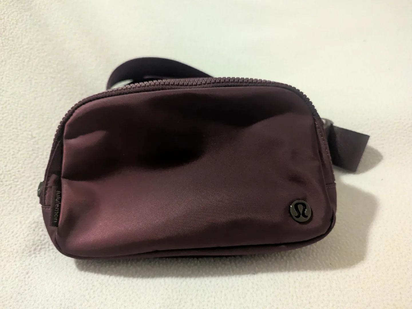 Lululemon Belt Bag Plum thumbnail
