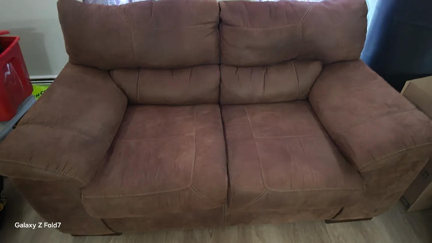 Brown Recliner Sofa & Loveseat Set image indicator(3)