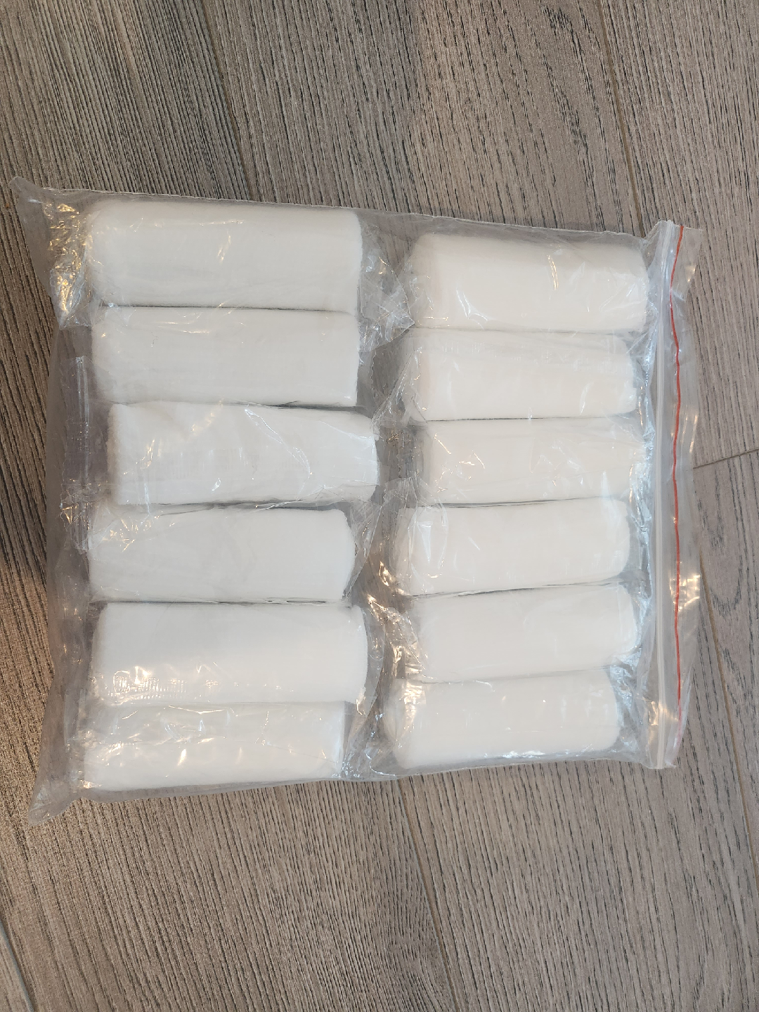 Sterile Medical Gauze Rolls