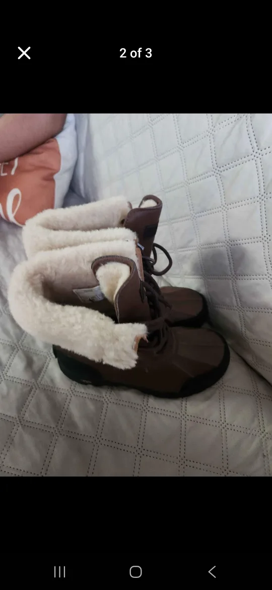 UGG Brown Leather Boots image indicator(2)