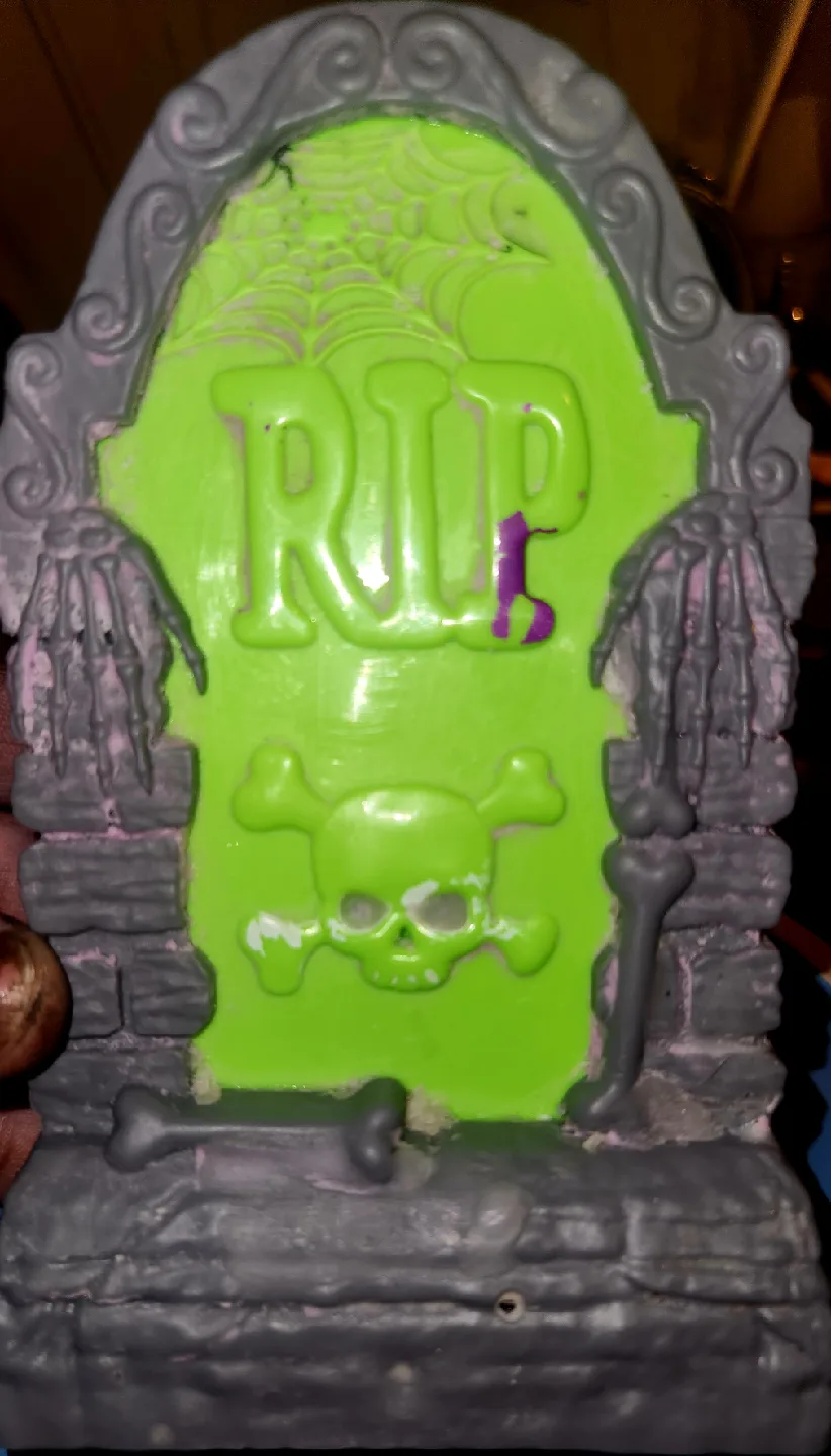 Halloween BOOtique Light-Up Decor+ Halloween Decorations image indicator(3)