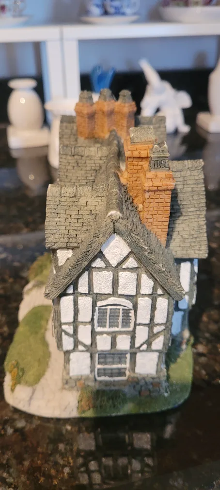 Lilliput Lane The White Hart Miniature House🥕 image indicator(5)