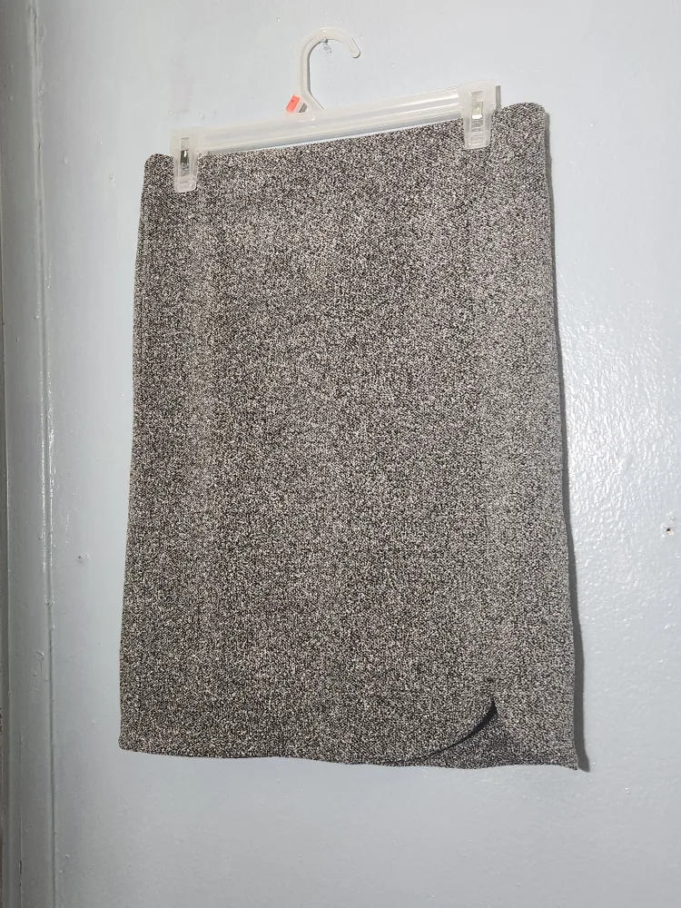 LOFT Outlet Skirt - Size S thumbnail