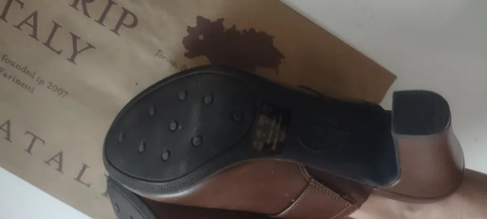 Life Stride leather  Brown Mules image indicator(5)
