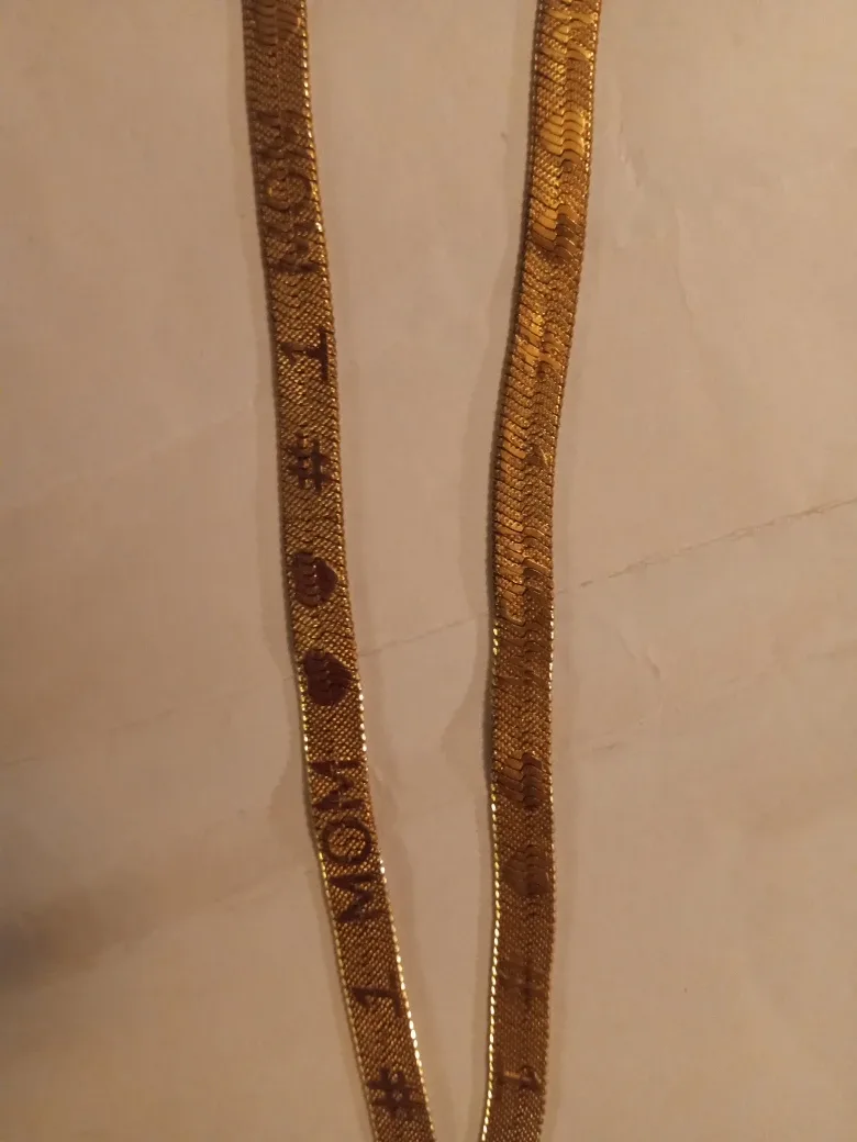 Gold-tone #1 Mom Herringbone Chain Necklace image indicator(2)