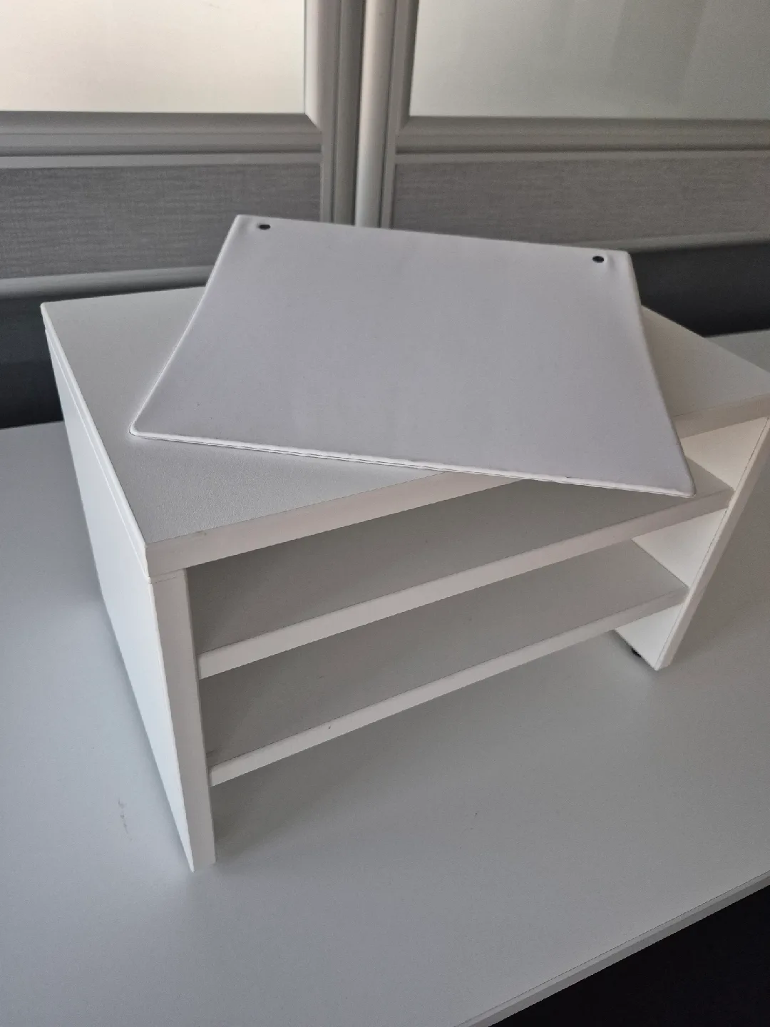 White Wooden Shelf image indicator(2)