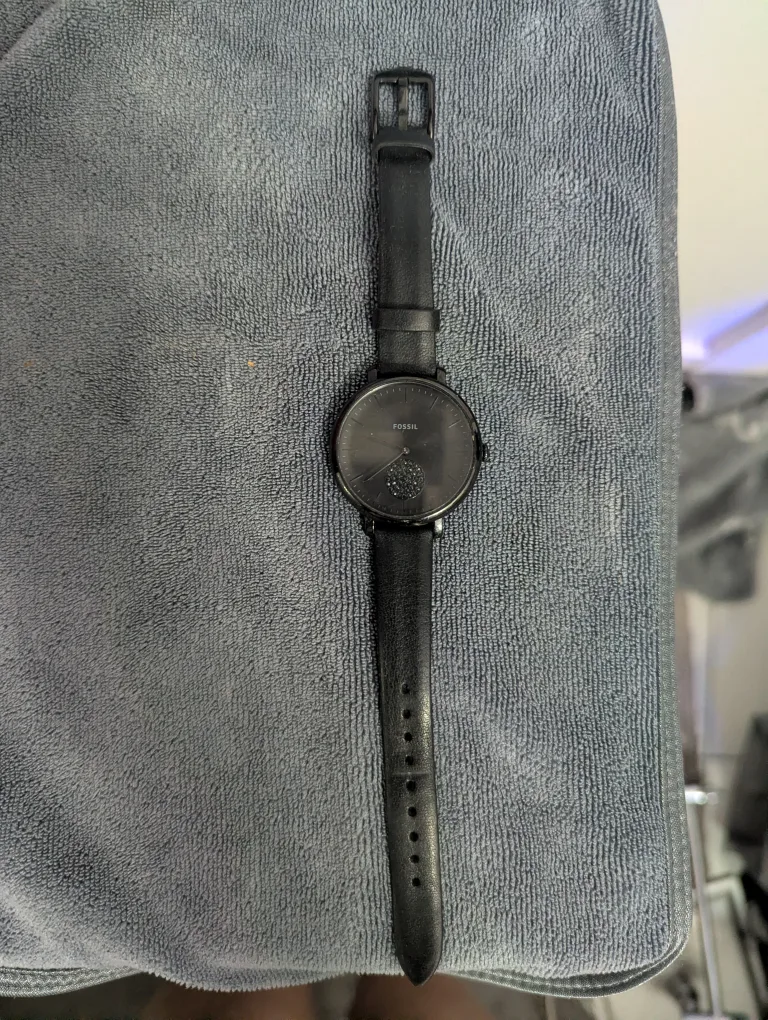 Fossil Minimalist Black Watch image indicator(2)