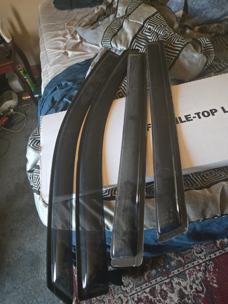 Car Window Visors - Dark Tint image indicator(2)