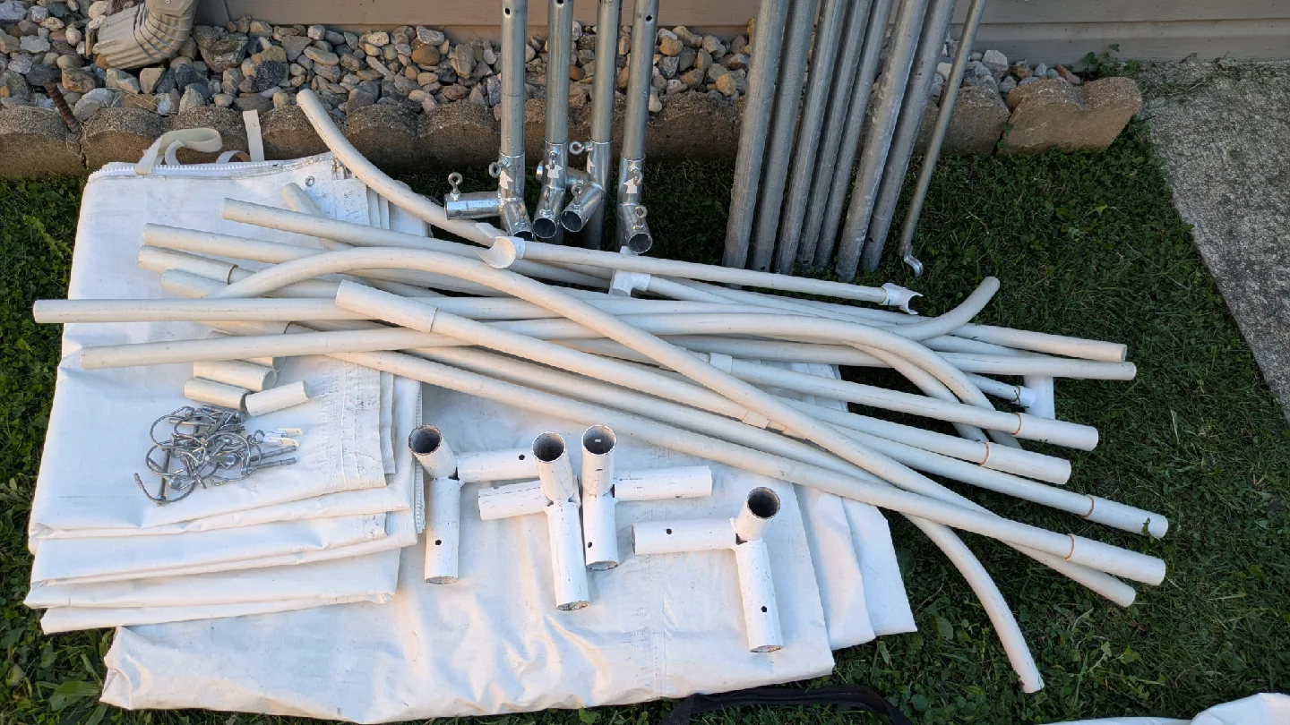 CRAFT HUT 10' X 10' HEAVY DUTY TRIMLINE CANOPY 7' WALLS image indicator(7)