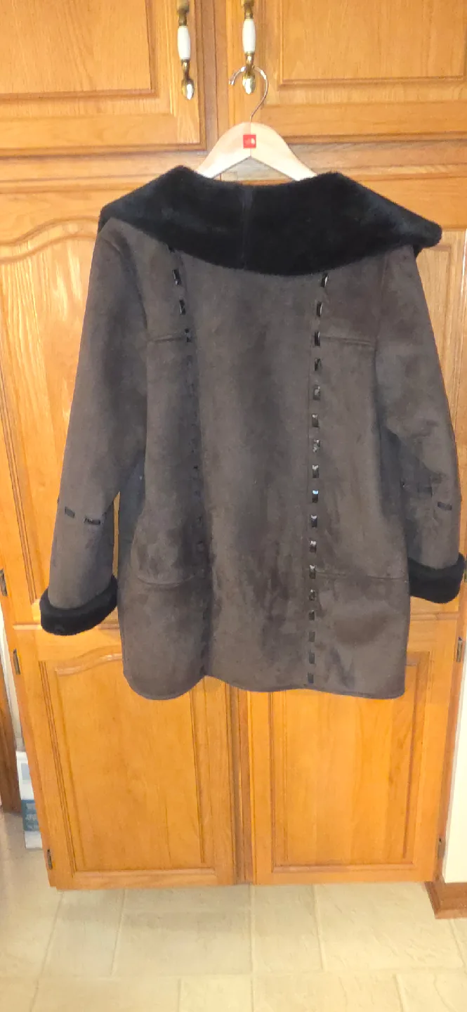 Diamo & Co Brown Winter Coat image indicator(3)