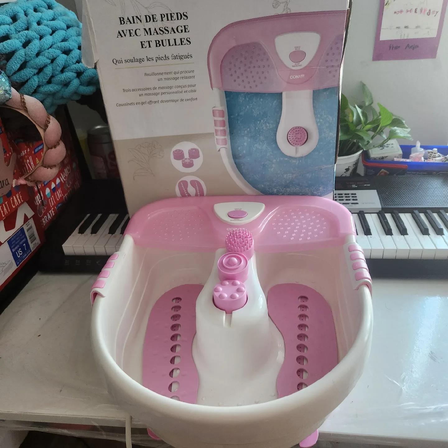 Conair Foot Spa/Bath with Massage & Bubbles image indicator(3)