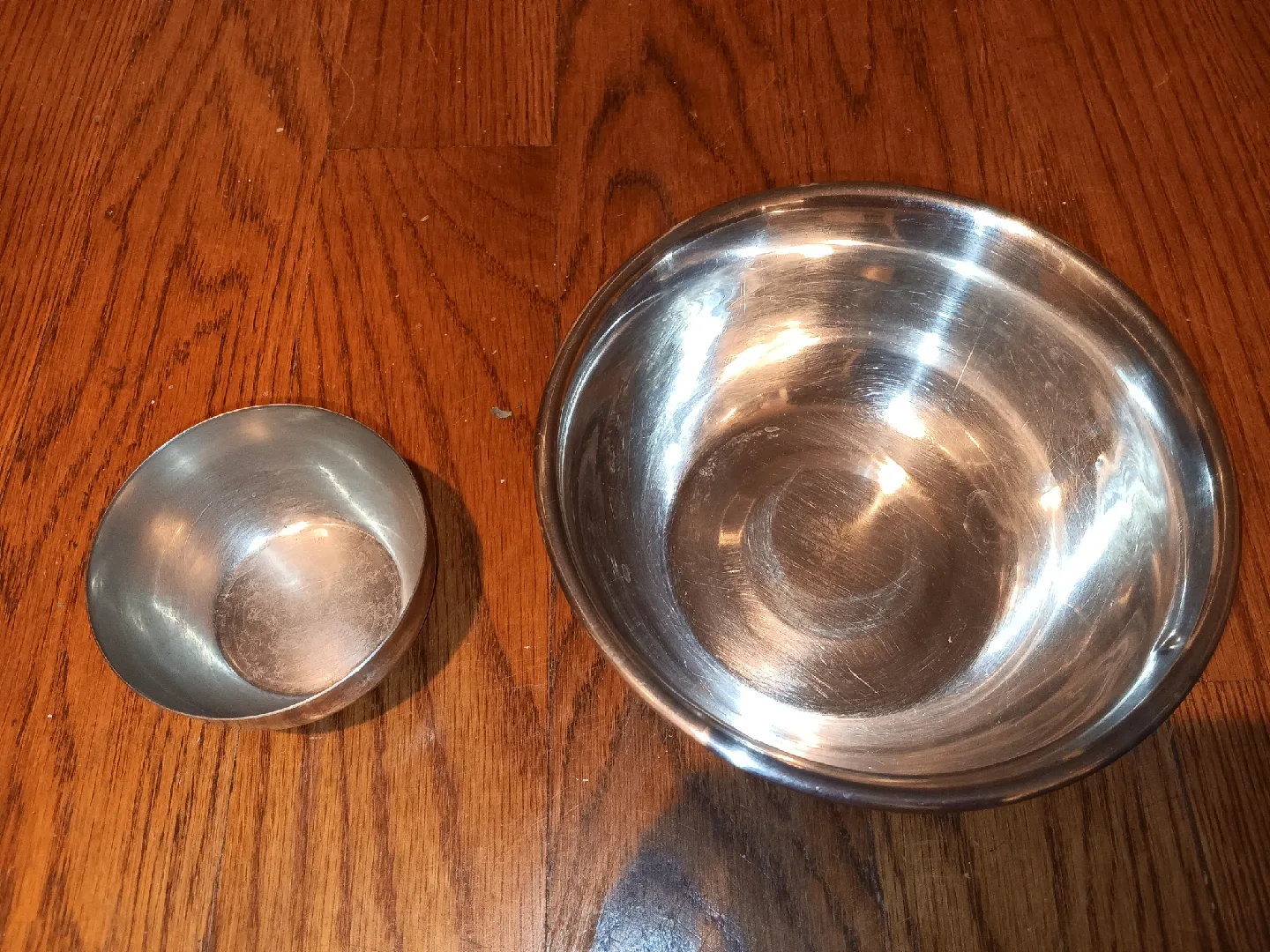 Stainless Steel Mixing Bowls - Set of 2 thumbnail