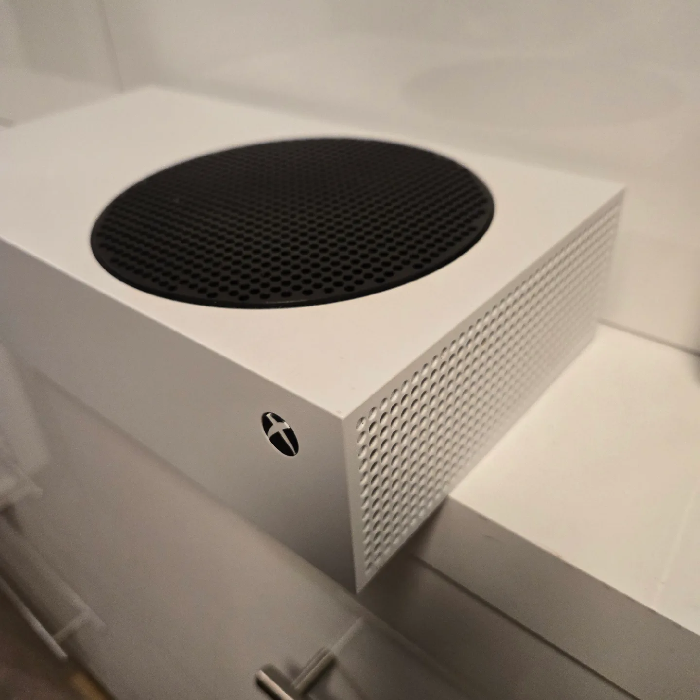 Xbox Series S in box. CLEAN. Cables, controller. console image indicator(4)