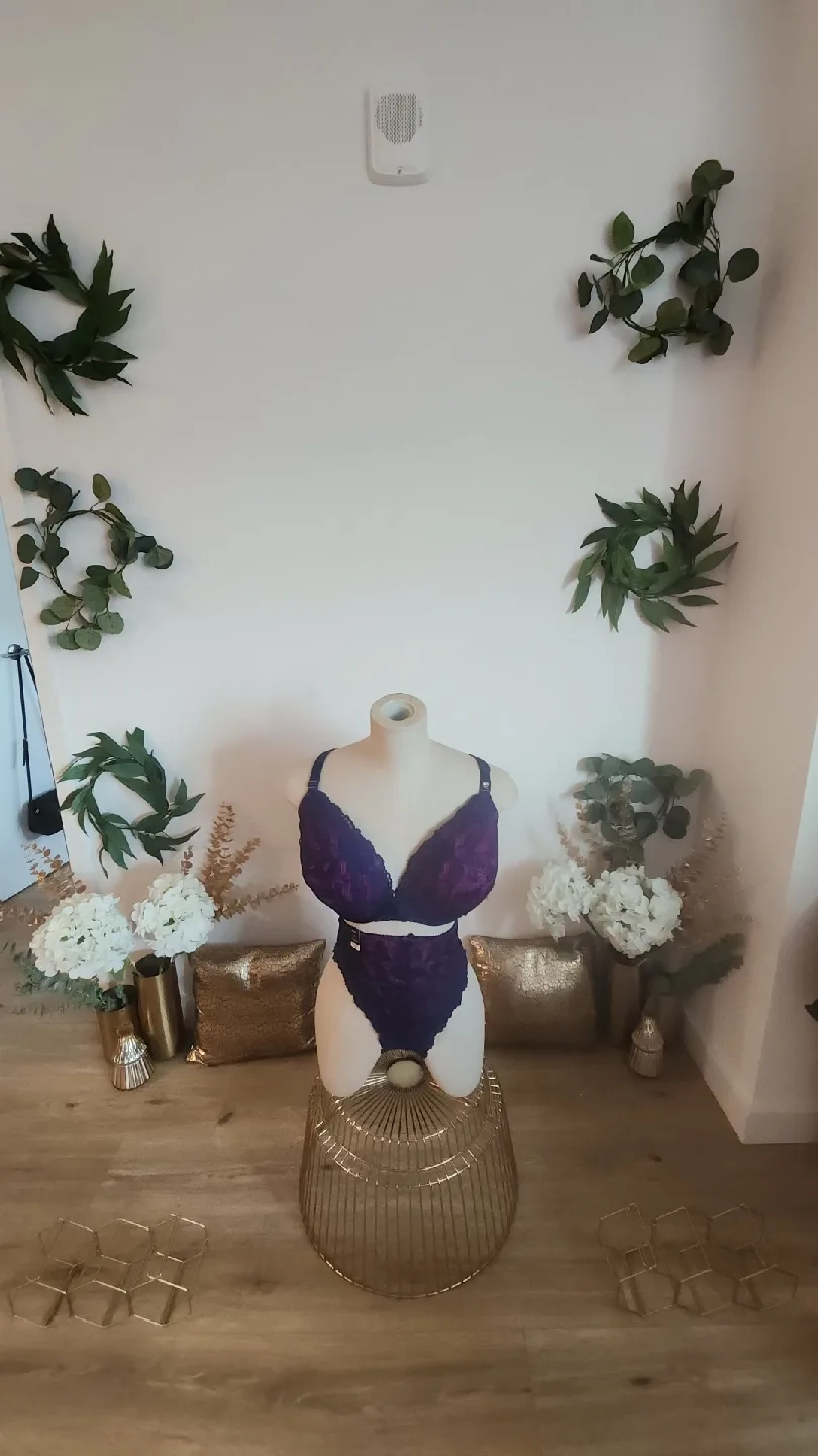 Purple Lingerie Set thumbnail