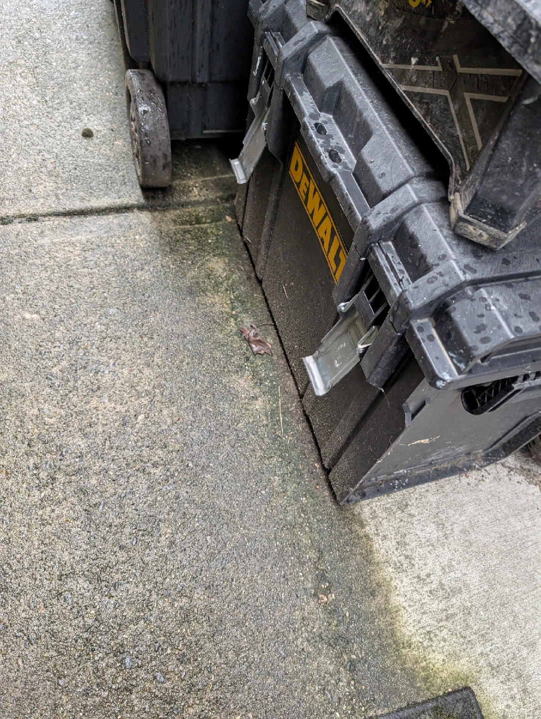 DeWalt Rolling Tool Box - photo 4