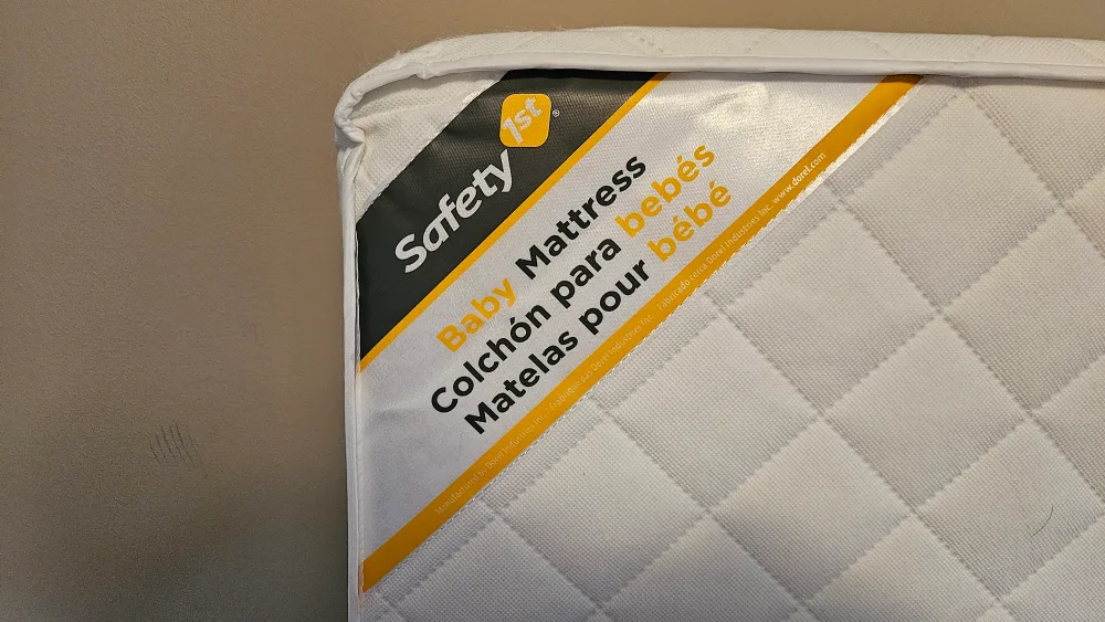 Safety 1st Baby/Toddler Mattress - Excellent Condition! image indicator(3)