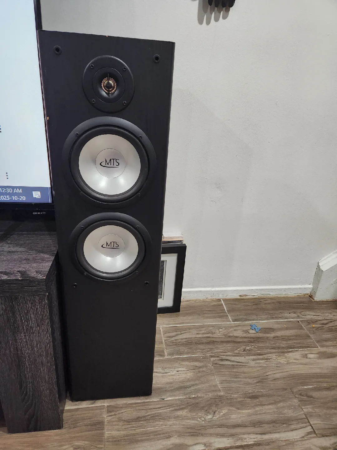 MTS Tower Speaker - Great Sound! image indicator(2)