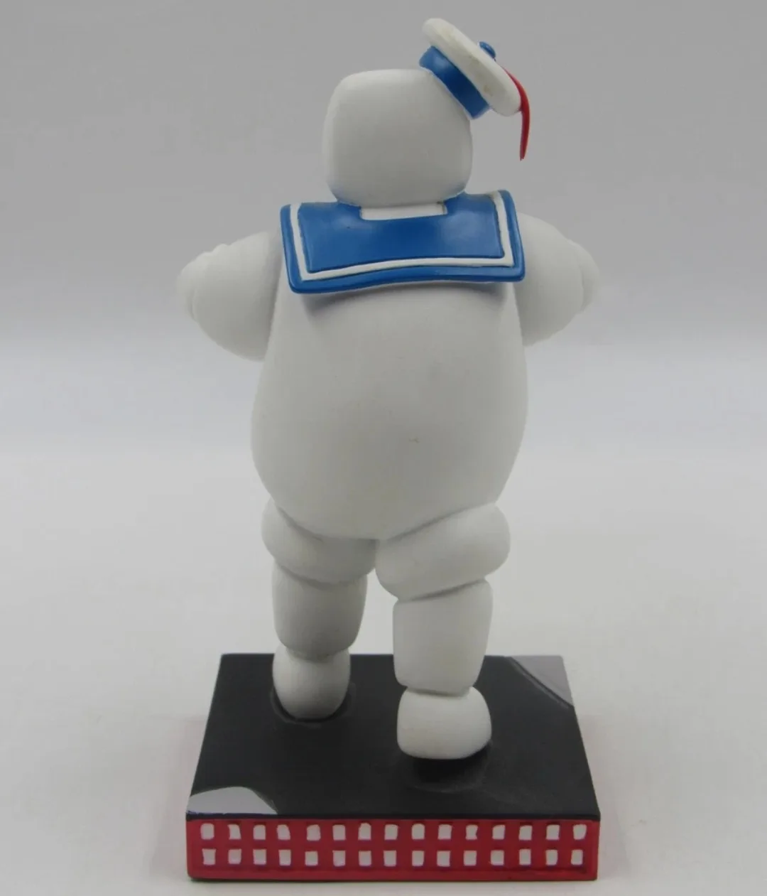 Ghostbusters Stay Puft Marshmallow Man Sideshow Collectible image indicator(4)