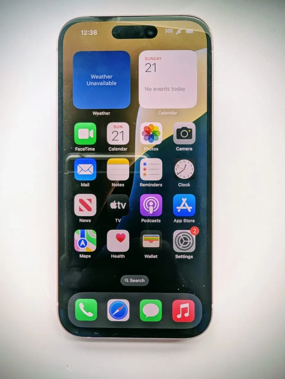 Apple iPhone 15 - Pink thumbnail