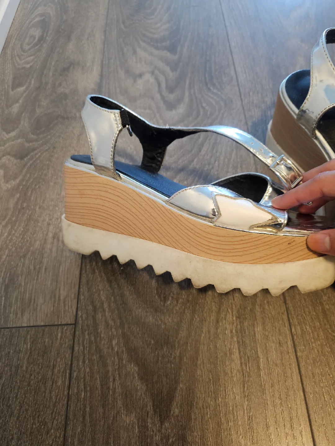 MA&NTIANE Silver Platform Sandals - Size 6 image indicator(4)