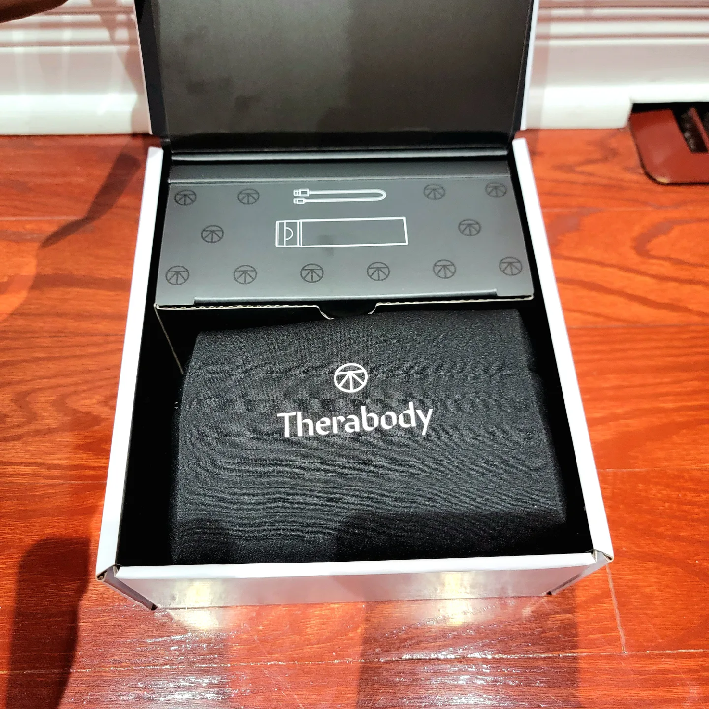 TheraFace PRO Microcurrent Face Massager Kit image indicator(2)