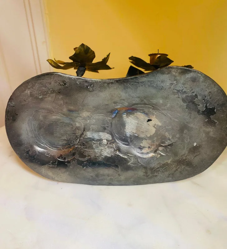 Metal Flower Sculpture, 11 Inches image indicator(5)