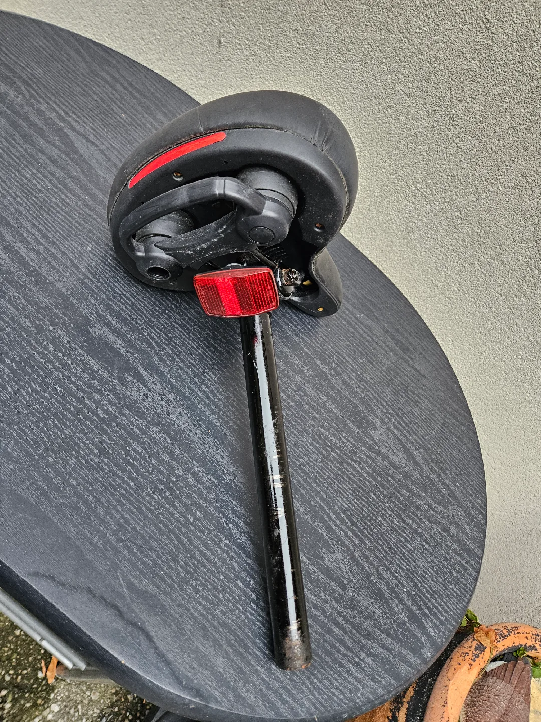 Recovery Zone Comfort Bicycle Saddle image indicator(2)