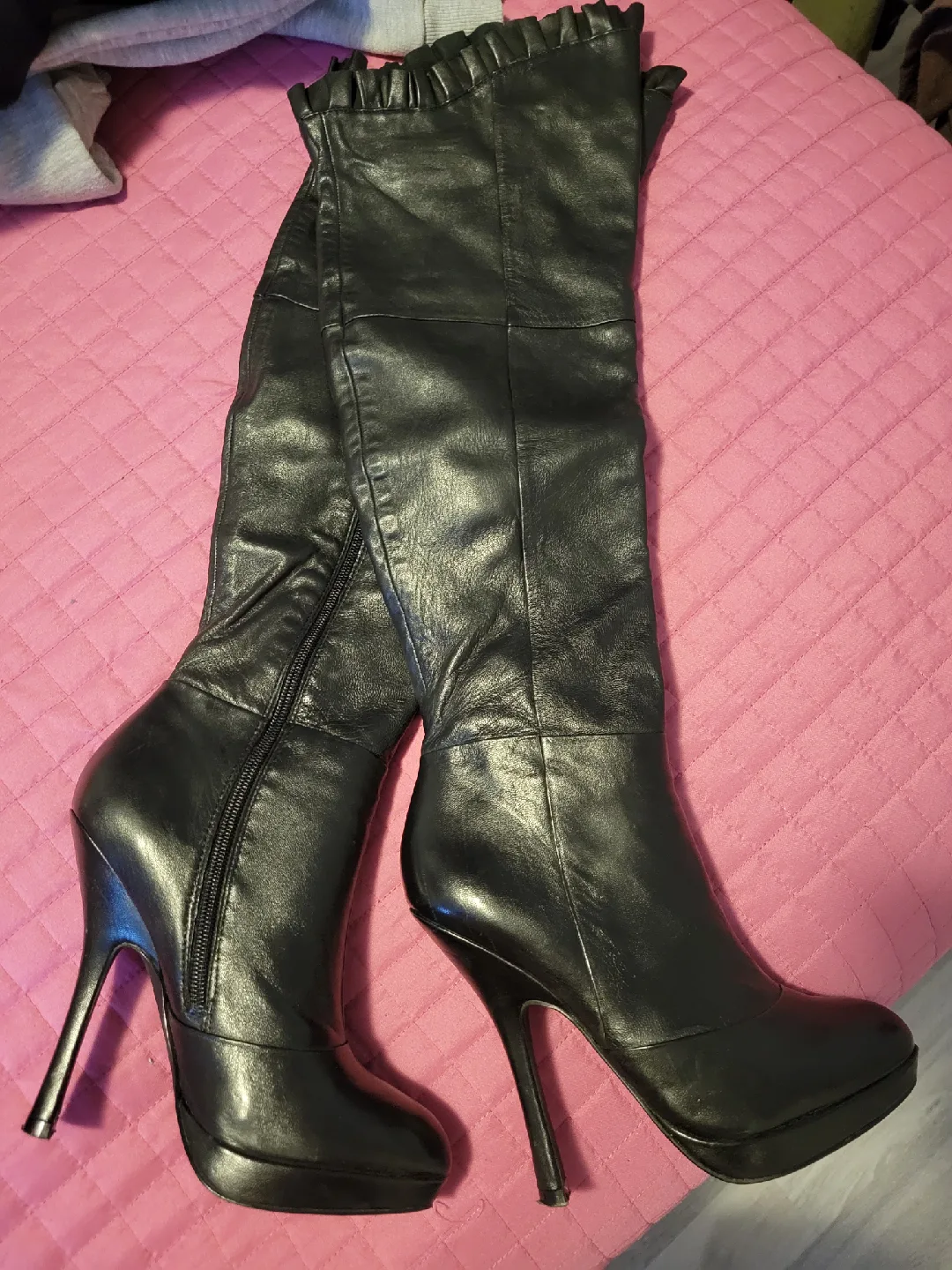 Black Leather Over-the-Knee Boots - Size 7M thumbnail