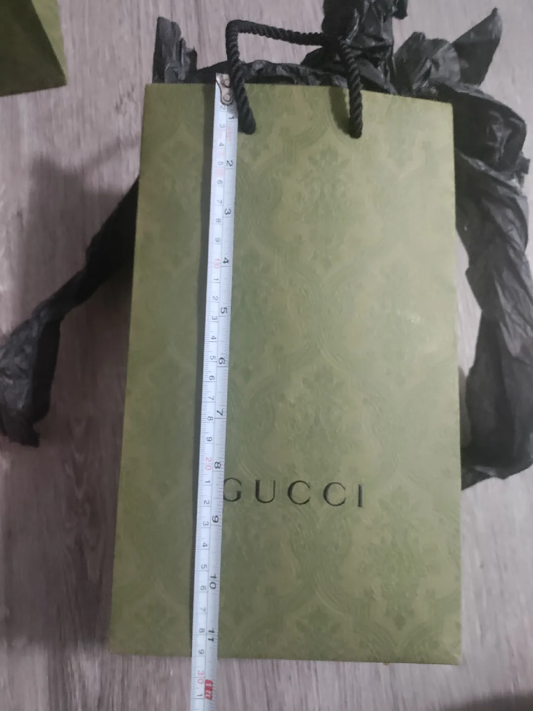Gucci Green Embossed Small Paper Shopping Bag image indicator(2)