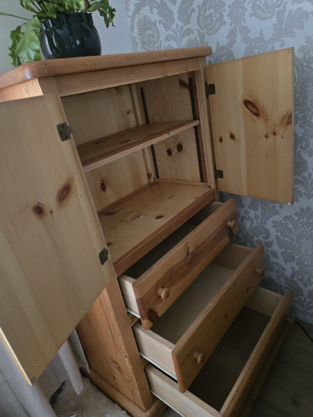 Wooden Wardrobe with Drawers - photo 3