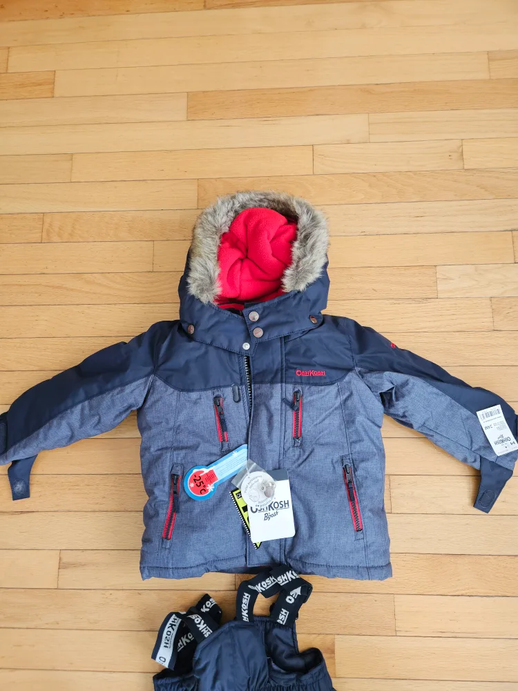 OshKosh B'gosh Snowsuit Set image indicator(2)