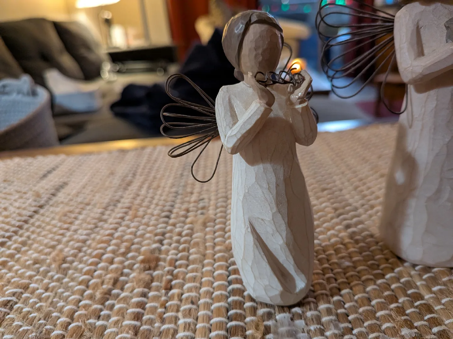 Willow Tree Angel of Healing Figurine image indicator(3)