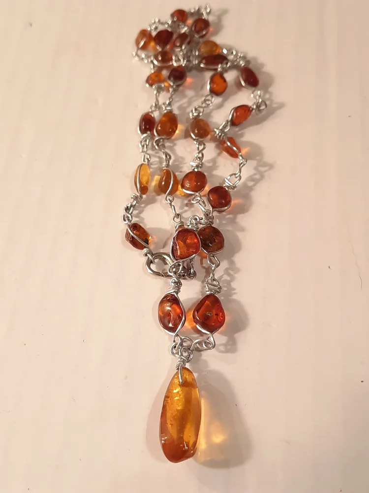 Amber & Coral Jewellery Set - Necklaces & Bracelet image indicator(5)