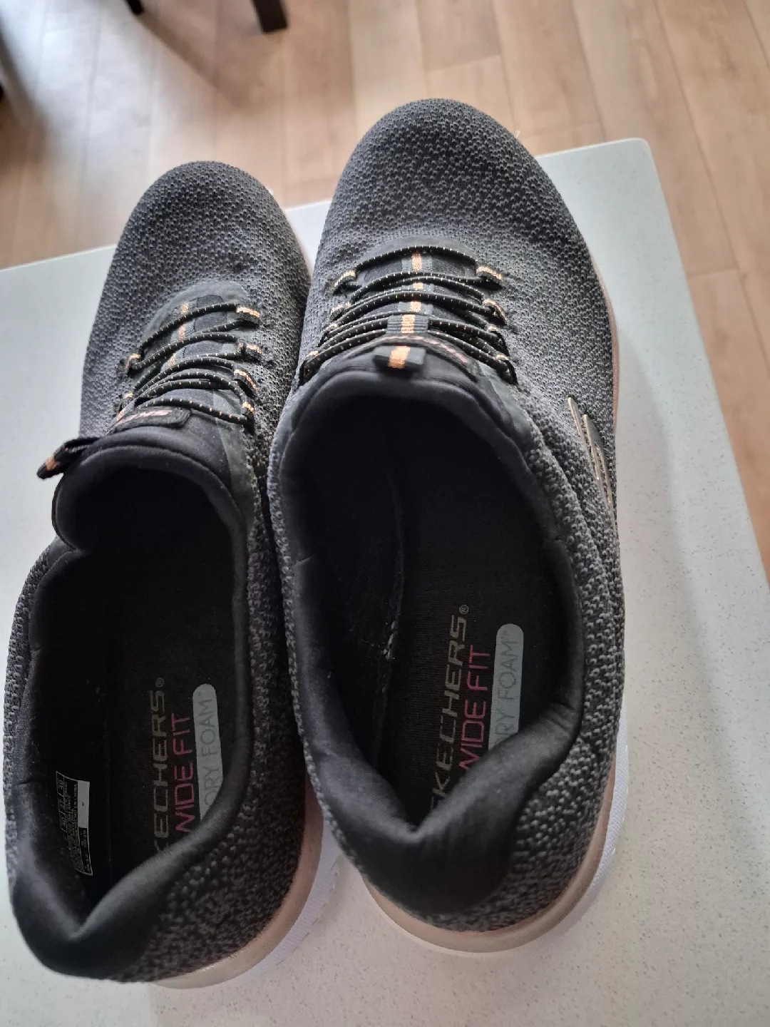 Skechers Memory Foam Wide Fit Women's Size 10 image indicator(5)