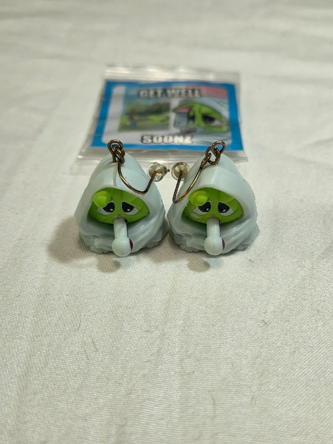 Lost Kitties Earrings image indicator(7)