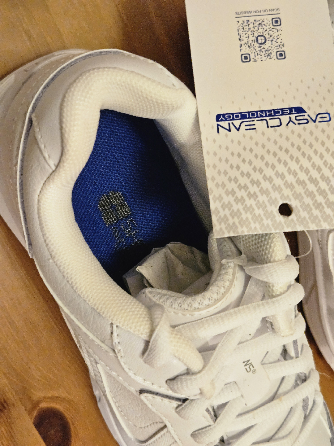 White Slip Resistant Shoes Size 6 - photo 2