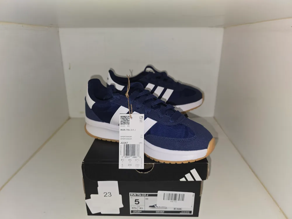 New Adidas Run 70s 2.0 J Blue Sneakers - Size 5 thumbnail