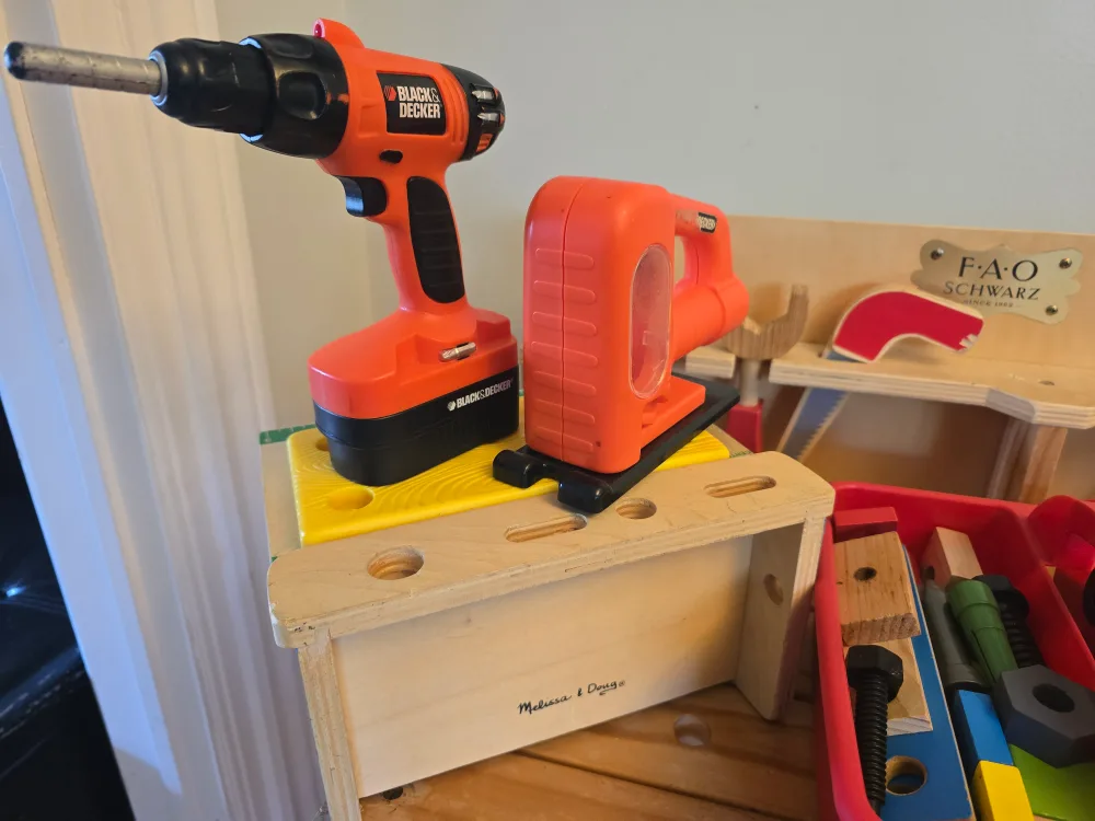 Kids' Workbench with Tools - FAO Schwarz, Black & Decker image indicator(2)