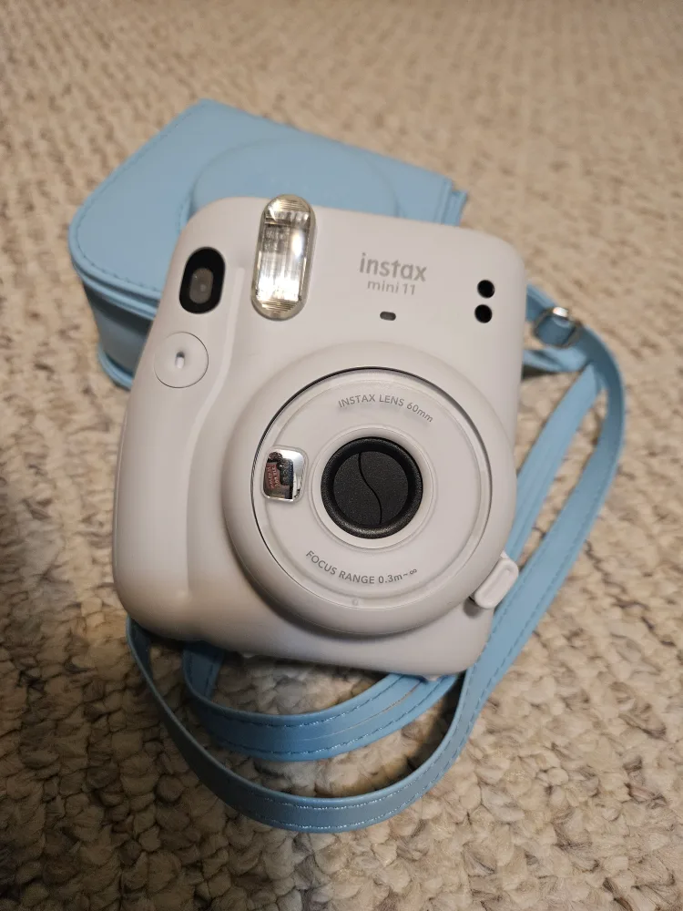 Fujifilm Instax Mini 11 Instant Camera with Case