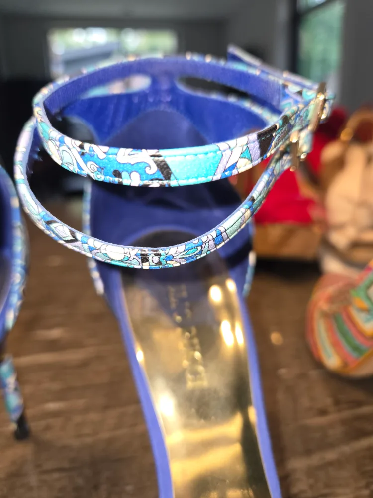 Emilio Pucci Blue Suede Heels image indicator(3)