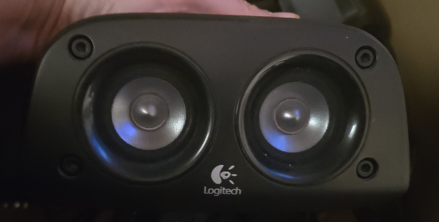 Logitech Z506 5.1 6-Speaker w/ Subwoofer Surround Sound System