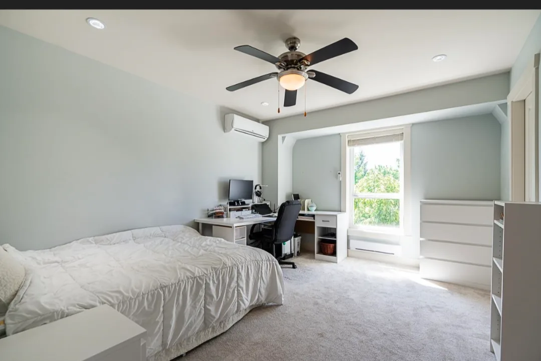 3 Bed 2.5 bath for rent image indicator(8)