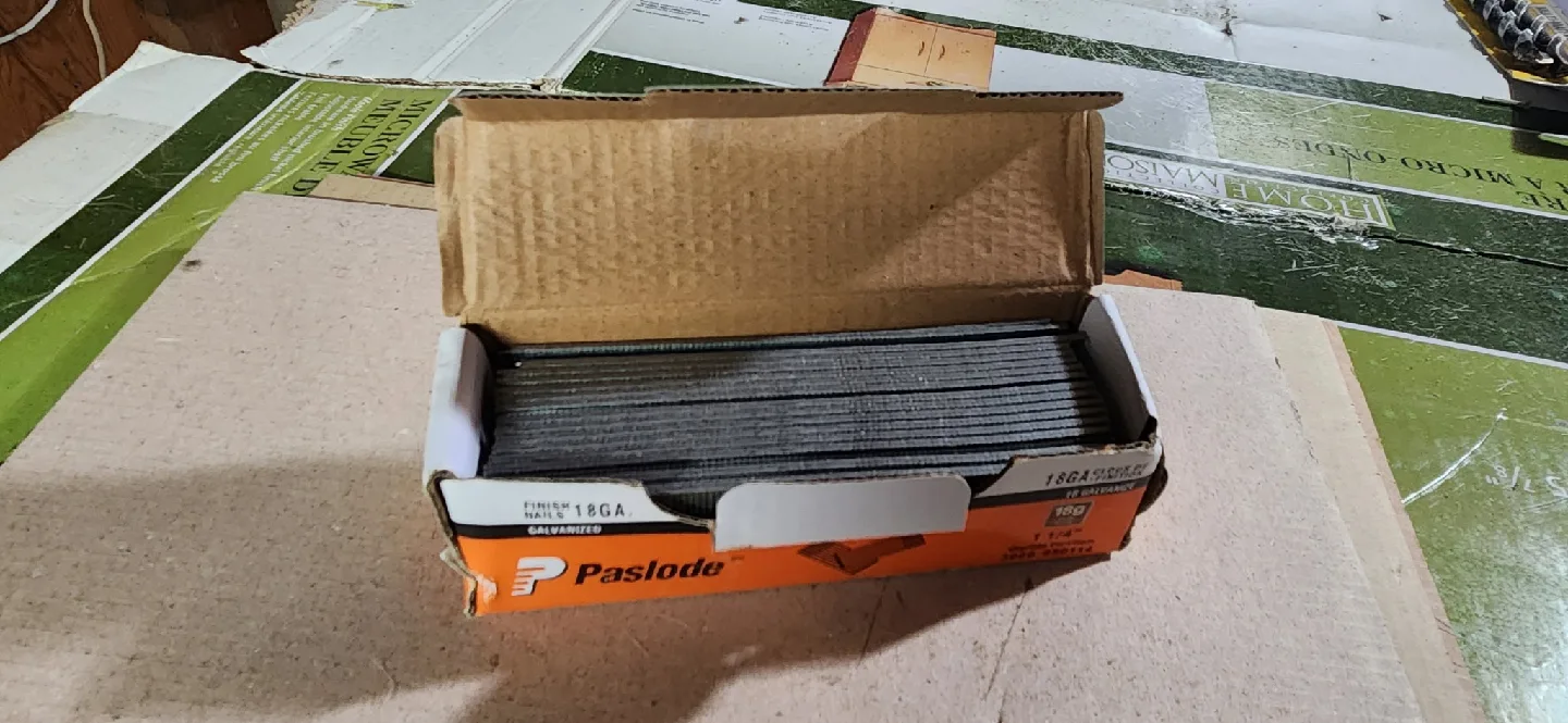 Paslode 18GA Finish Nails - 1 1/4" image indicator(2)