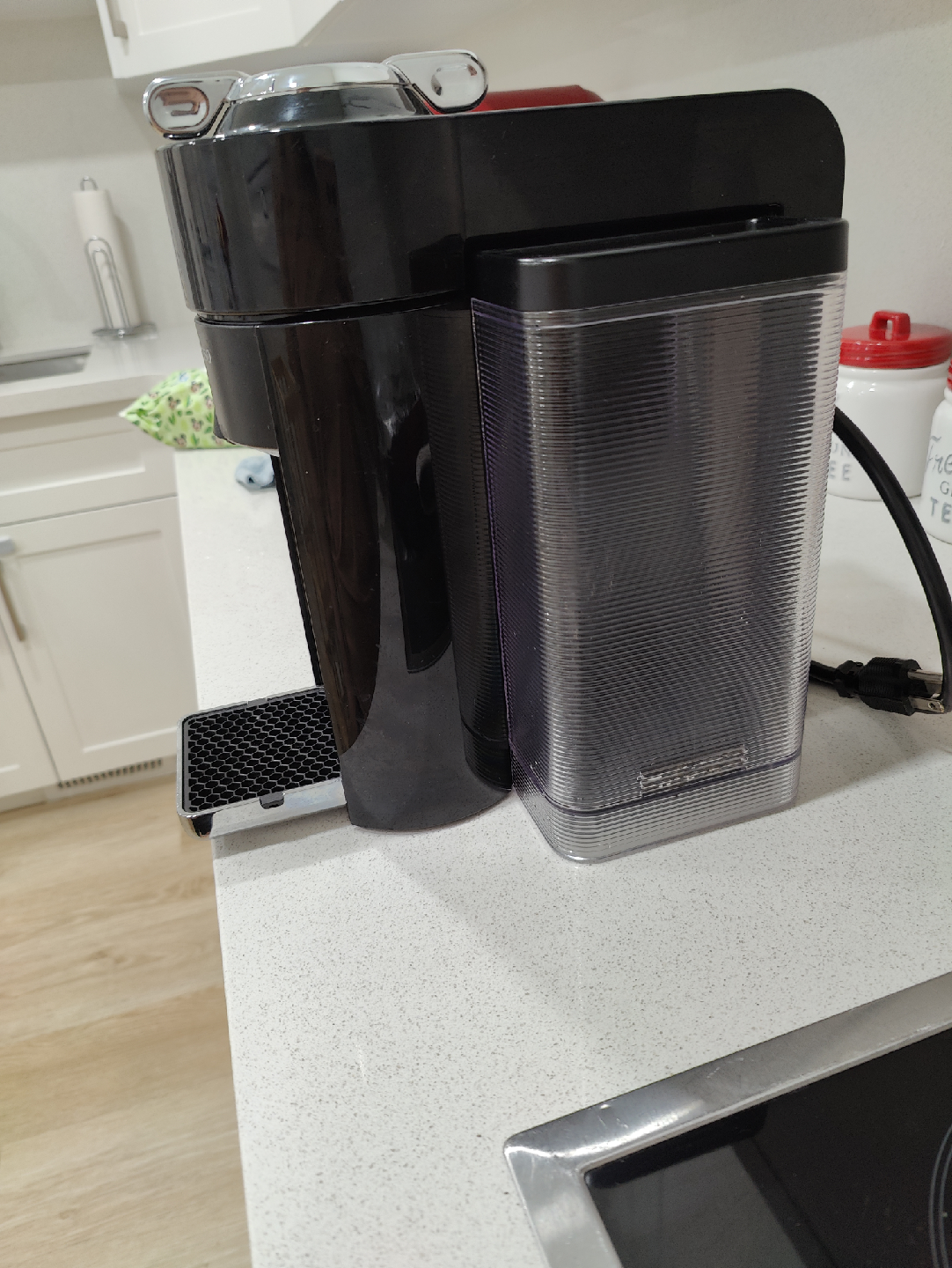 Nespresso Vertuo Next Coffee Machine - Black - photo 2